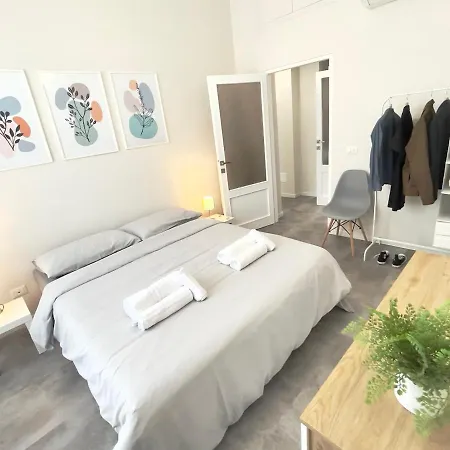 Apartment Celeste - 2 Bagni E 2 Da Letto Pavia