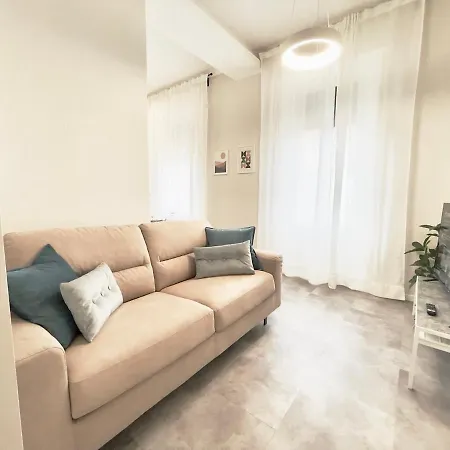 Celeste - 2 Bagni E 2 Da Letto * Pavia